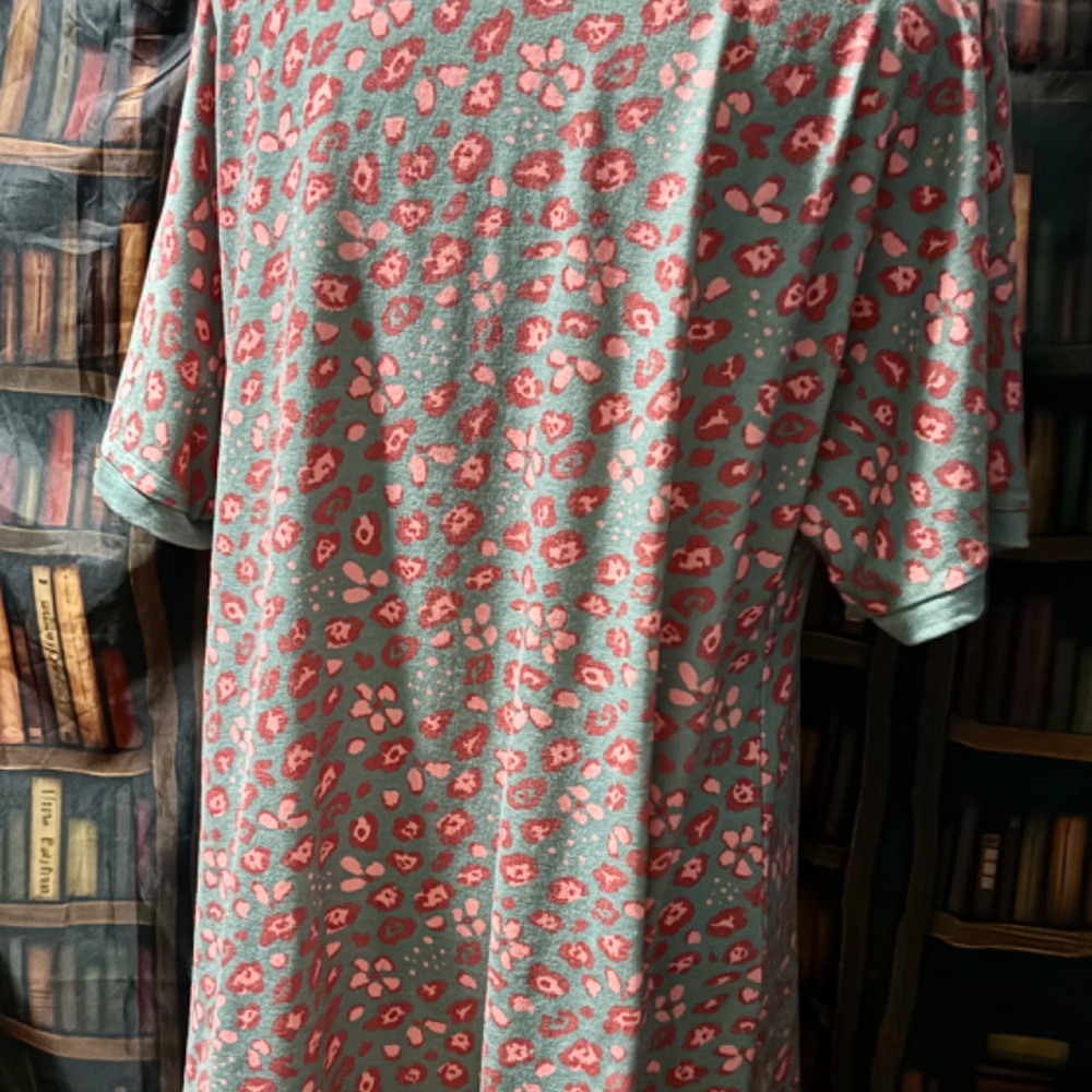 Colorblock shirt - Picture 2 of 4